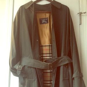 Men’s Burberry of London Trench